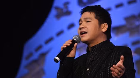 Ca sĩ Trọng Tấn