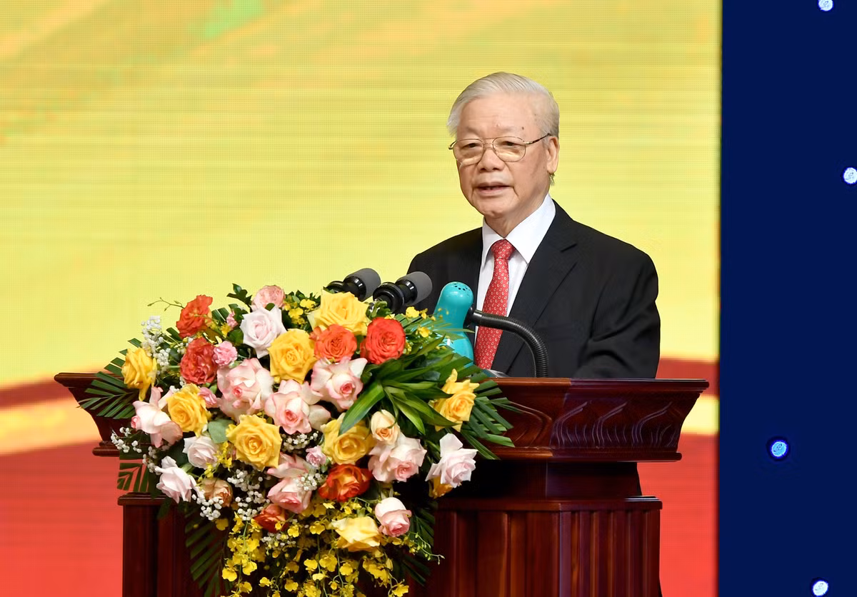 Tong bi thu Nguyen Phu Trong giao 5 nhiem vu cho nganh ngan hang