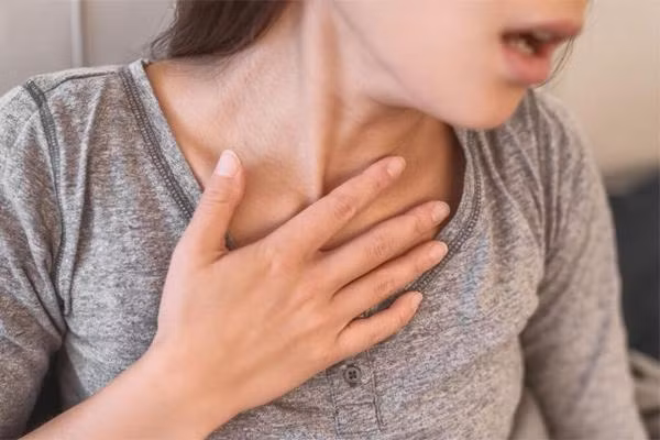 Dau hieu co cuc mau dong trong phoi sau khi nhiem COVID-19