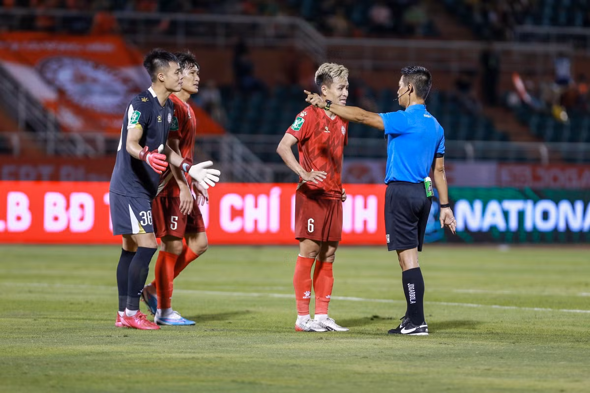 VFF yêu cầu sớm áp dụng VAR tại V-League VFF yeu cau som ap dung VAR tai V-League