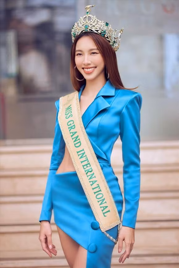 br/> Thùy Tiên hiện là một trong những nàng Hậu "hot" nhất nhì showbiz Việt. Cô không chỉ sở hữu lượng fan lớn mà còn cực đắt show quảng cáo lẫn sự kiện. Hiện tại, nàng Hậu vẫn phát triển sự nghiệp theo hướng riêng và nhận được nhiều sự ủng hộ từ fan lẫn cư dân mạng.