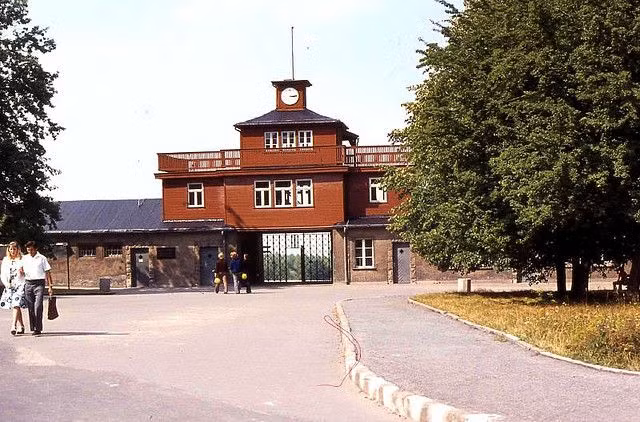Trại Buchenwald được quân Đồng minh giải phóng bởi vào ngày 11/4/1945, một ngày trước khi Tổng thống Mỹ Franklin Roosevelt qua đời. Ngày nay nơi đây đã trở thành một di tích lịch sử của nước Đức.