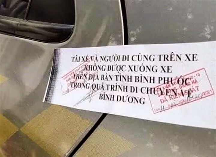 Dan niem phong o to di qua Binh Phuoc chi la ca biet