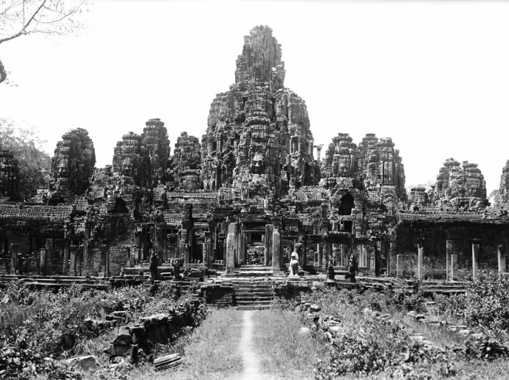 Ảnh hiếm có khó tìm về phế tích Angkor thập niên 1930 Anh hiem co kho tim ve phe tich Angkor thap nien 1930