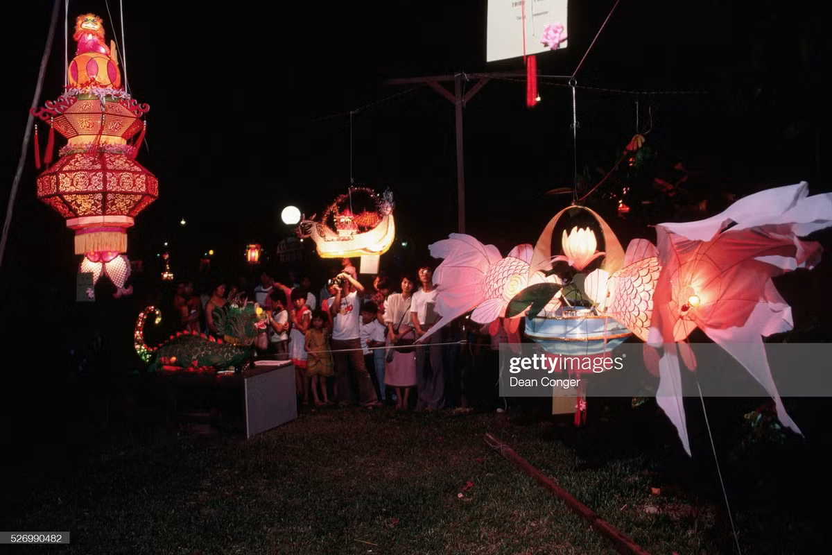 Lễ hội đèn lồng vào dịp Tết Trung thu ở Singapore.