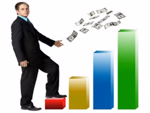Qua kim tự tháp trưởng thành, bạn sẽ biết thời điểm nào mình thành đạt. Ảnh minh họa.
