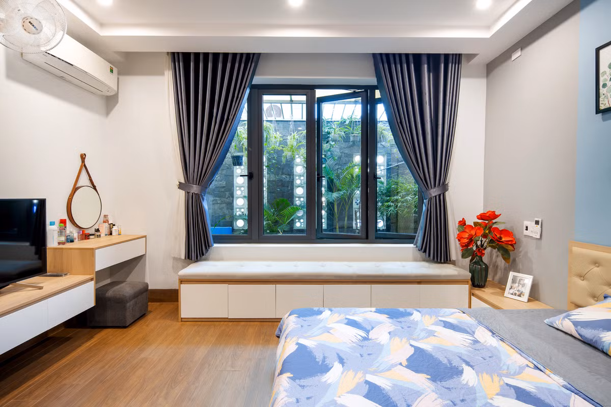 Nhà phố không có giếng trời nhưng sáng, thoáng nhờ thiết kế độc đáo ảnh 15