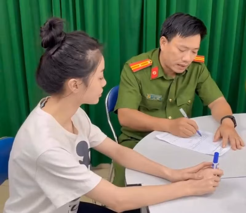 Goc khuat duong day mai dam co nguoi mau, dien vien tham gia-Hinh-3