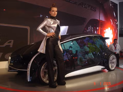 Toyota Fun-Vii là chiếc xe đại diện cho sự kết tinh của cả hai thông điệp Peace of Mind và Wakudoki, thể hiện giấc mơ của Toyota về một xã hội tương lai hiện đại...