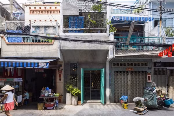 Can nha ben ngoai lup xup, rong chi 3m nhung ben trong lai co thiet ke dac biet
