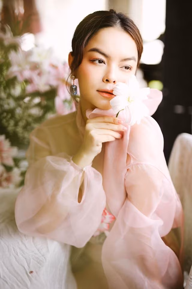 Dan sao Viet tuoi Ty so huu nhan sac, tai nang, gia san 