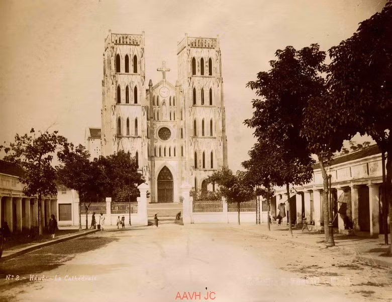 Cận cảnh nhà thờ Lớn Hà Nội.