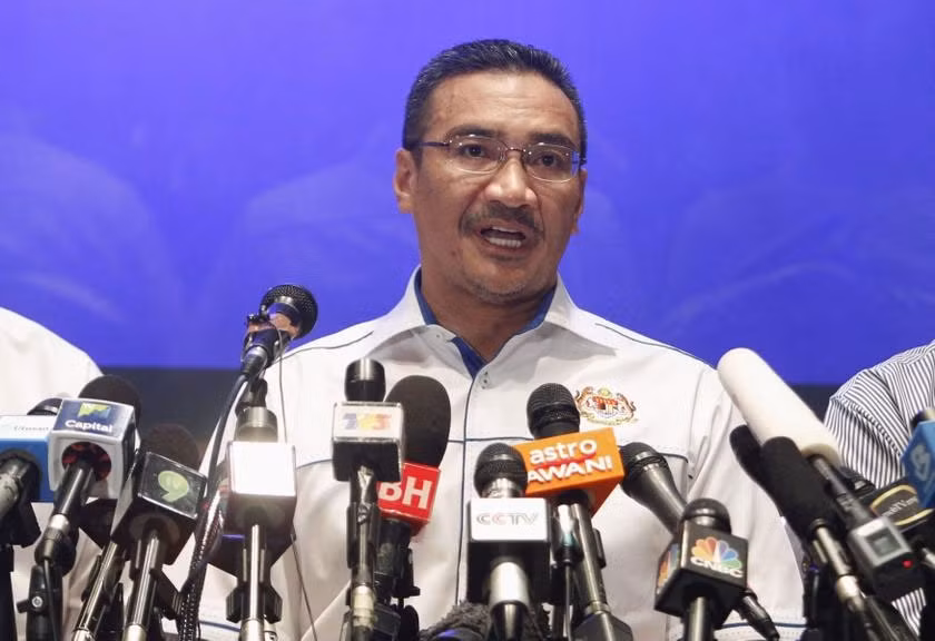 Bộ trưởng Quốc phòng Malaysia Datuk Seri Hishammuddin Hussein.