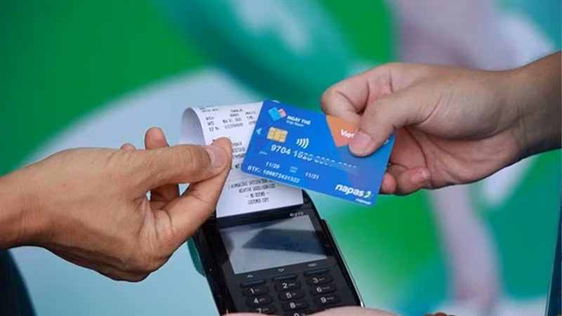 Cach bao mat the ATM tranh bi mat tien oan, nguoi dung nao cung can biet