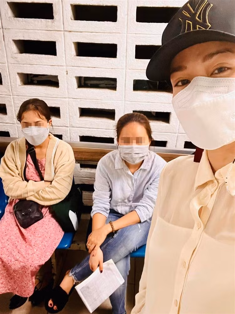 Nhat Kim Anh nhan tin xau, phai vao vien ngay trong Tet-Hinh-3