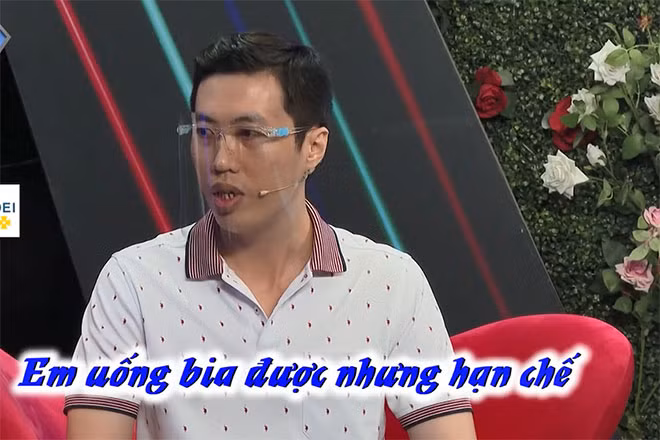 Văn Vị có điểm mạnh không hút thuốc, nhậu nhẹt, biết kiểm soát cảm xúc; điểm yếu trầm tính, ít nói, không có năng khiếu nghệ thuật ca hát.