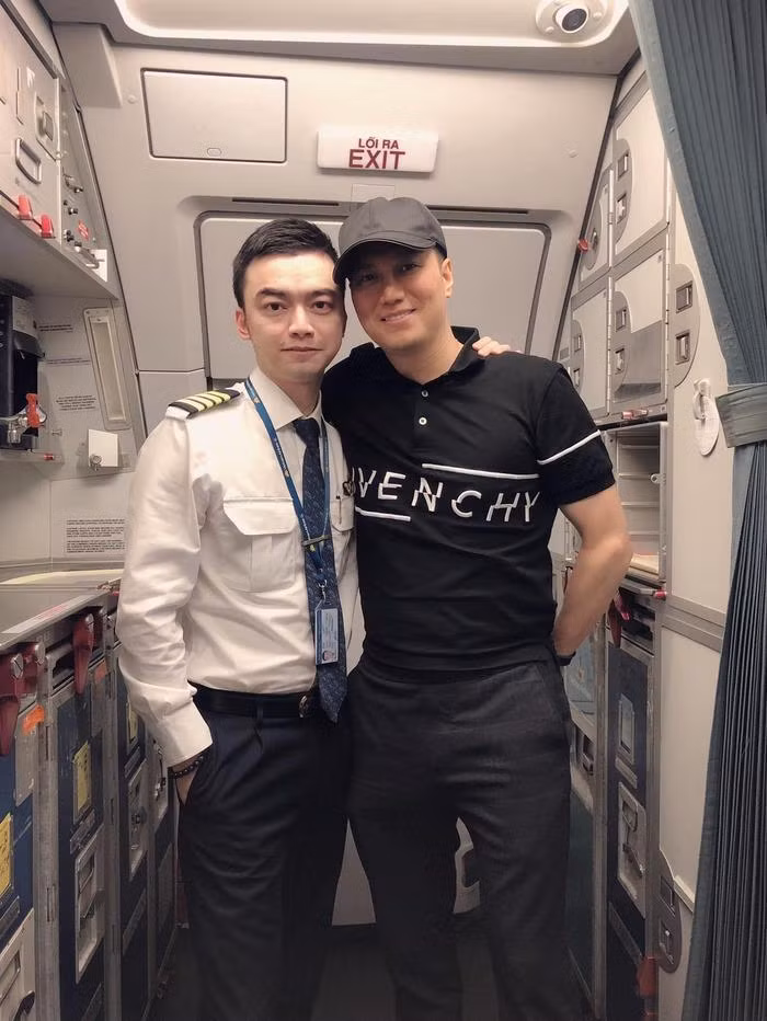 Hà Duy - nam diễn viên Việt chuyển hướng làm phi công giờ ra sao? - Hình 4 Ha Duy - nam dien vien Viet chuyen huong lam phi cong gio ra sao?-Hinh-4