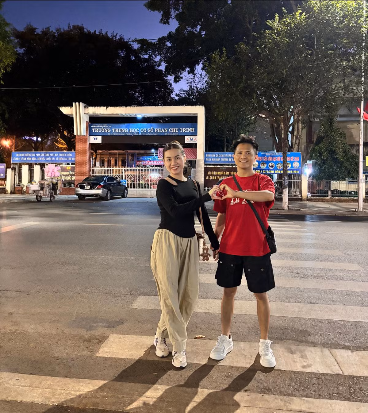 Nguoi vo hanh phuc khi chong duoc ba me yeu thuong, tin tuong-Hinh-2