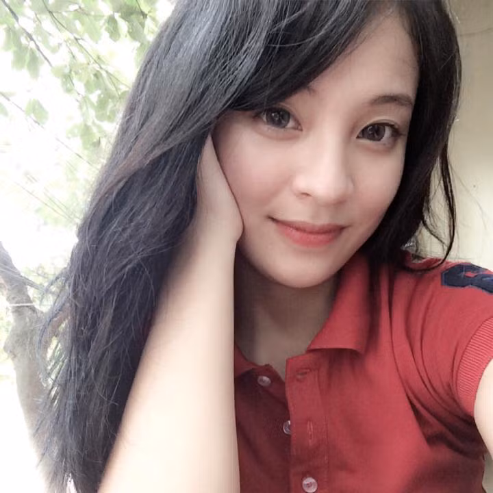 Được biết, Phương Anh quê ở Yên Bái và hiện là học sinh trường THPT Dân lập Lomonoxop, Hà Nội.