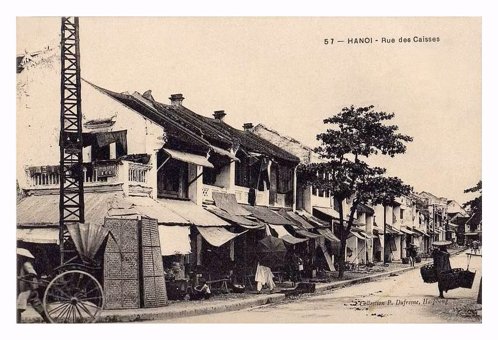 Phố Hàng Hòm.