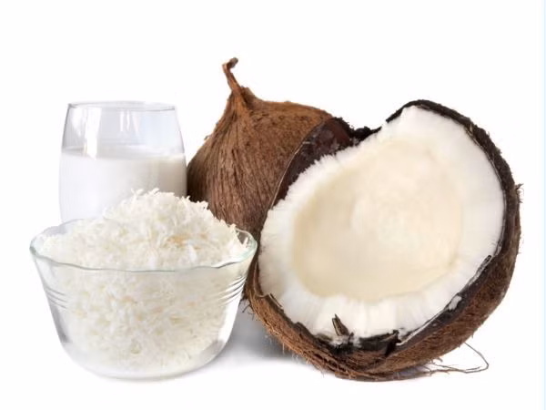 Dừa, các sản phẩm từ dừa có rất nhiều lợi ích cho cơ thể bạn. Theo quan niệm của người dân Ấn Độ, ăn dừa làm tăng chất lượng tinh trùng và tăng hưng phấn tình dục ở cả hai giới.