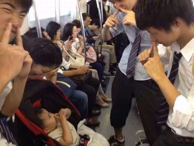 Làm như cháu đây này!