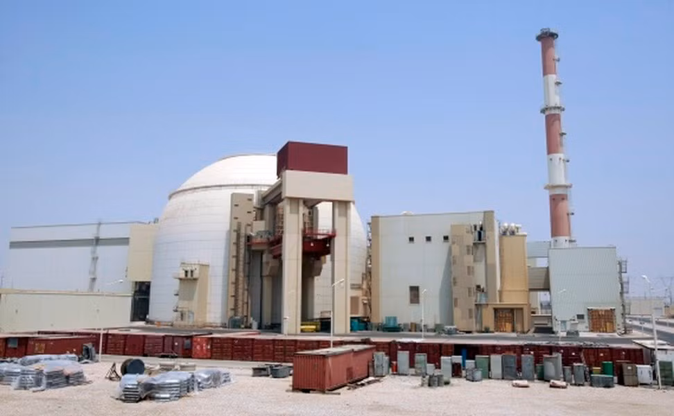 Chưa dừng lại đây, với điểm tựa từ vũ khí hạt nhân, Iran có thể tăng cường thêm những lực lượng ủy nhiệm mới và đẩy mạnh hỗ trợ cho những đồng minh hiện tại. Theo Reporter.
