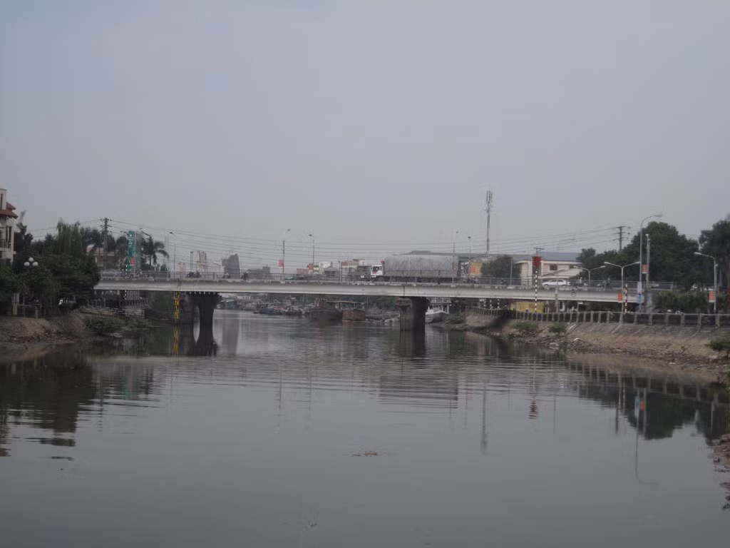 Cầu Lạc Long ngày nay. Ảnh: Mapio.net.