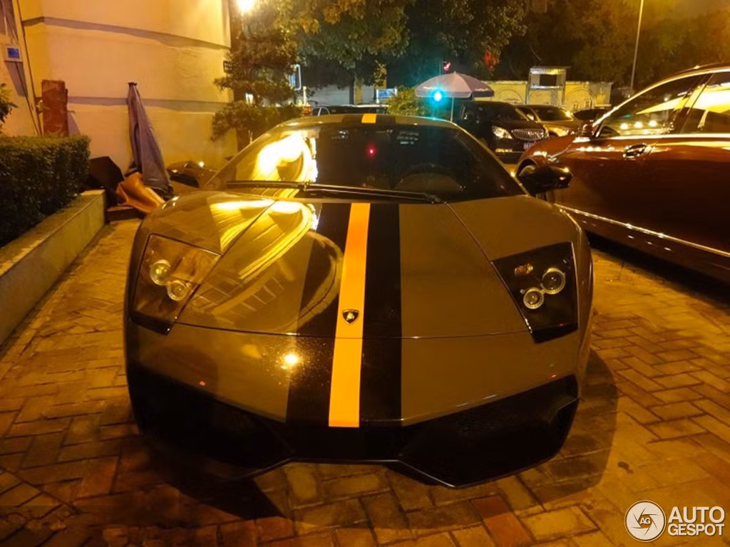 Chiếc Lamborghini Murcielago nhái phát hiện tại Thành Đô, Trung Quốc.