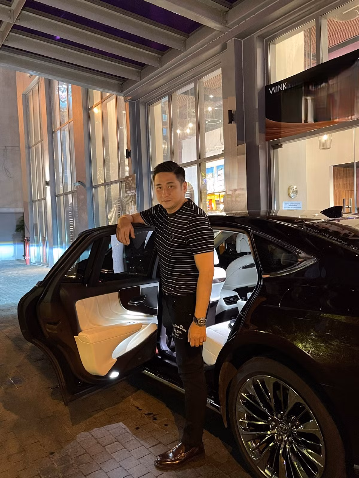 Diễn viên Minh Tiệp hài hước: "Muốn có chỗ đứng trong xã hội là... không được ngồi".