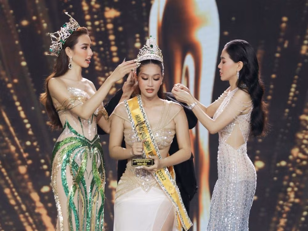 Thien An nghi viec khi thanh hoa hau, cua hang mat kinh noi gi?