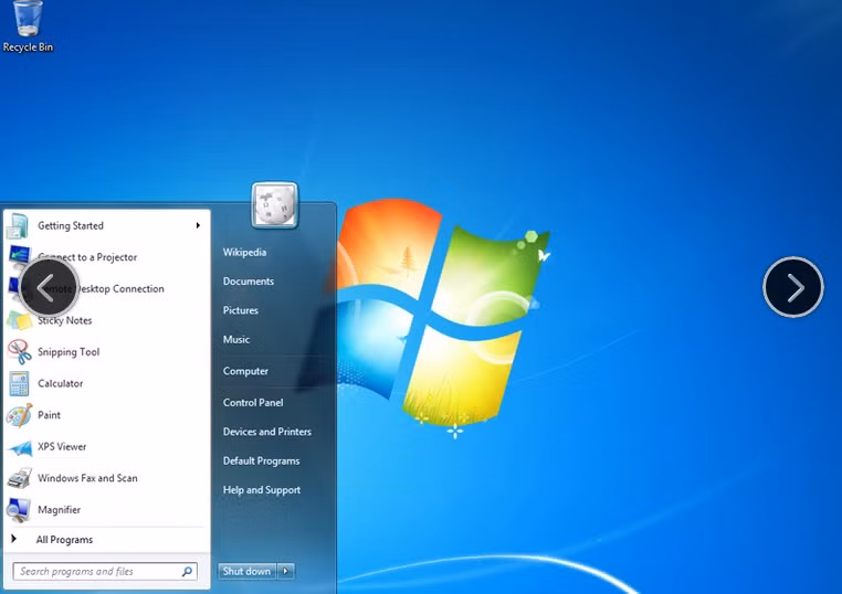 Windows 7 có thể nói là hệ điều hành được yêu dùng nhiều nhất tính đến thời điểm hiện tại. Sản phẩm đã mang đến một cái nhìn tinh tế hơn và một giao diện đơn giản mà đẹp.
