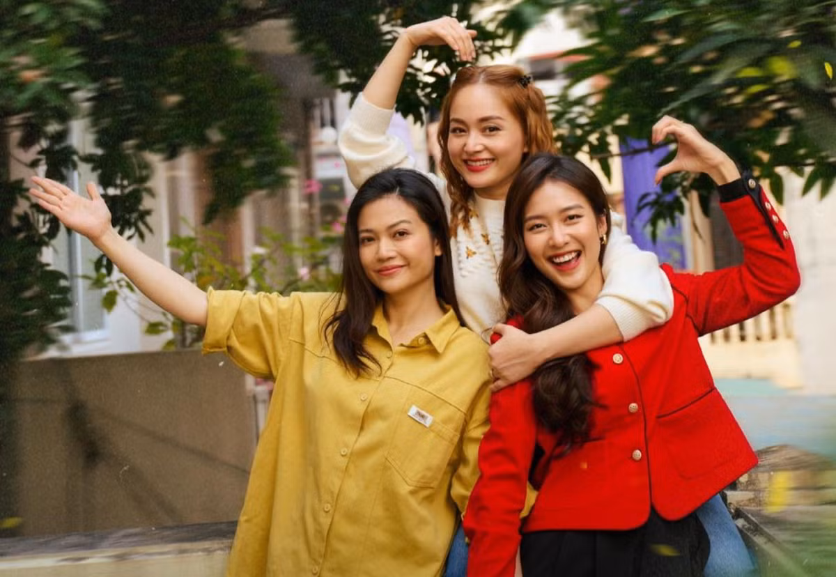 Doi tu cua ba nu chinh 'Gia dinh minh vui bat thinh linh'