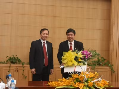 Agribank lai xao tron ve nhan su cap cao-Hinh-2