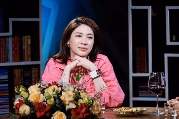 Pha Le: 'Toi la dua chua tung duoc dan ong cho tien'-Hinh-2