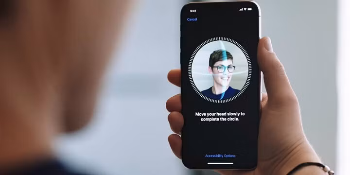 Tinh nang Face ID tren smartphone co hai mat khong?