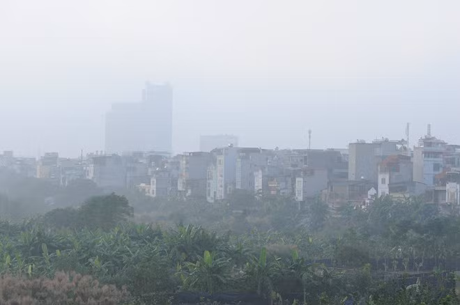 Những ngôi nhà ven sông tại phường Phúc Tân, quận Hoàn Kiếm.