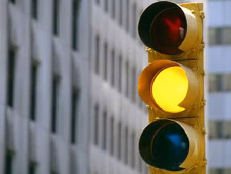 Ông Tâm được một người (chưa rõ danh tính) chở trên xe gắn máy, lưu thông từ hướng cầu Rạch Miễu về thành phố Bến Tre. Đến ngã tư Bến xe tỉnh Bến Tre thuộc ấp 1, xã Sơn Đông (thành phố Bến Tre), người lái xe máy thấy đèn vàng nên dừng lại. Bất ngờ xe tải biển số TP HCM lưu thông cùng chiều tông vào xe máy làm ông Tâm tử vong, nạn nhân còn lại đang trong tình trạng nguy kịch.