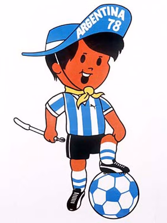 Linh vật World Cup Argentina 1978 vẫn là một cậu bé. Đó là Gauchito với đồng phục của đội tuyển Argentina. Cái nón, khăn choàng cổ và roi da của cậu là trang phục đặc trưng của những người chăn bò (gaucho) ở Argentina. Ảnh: Pinterest.