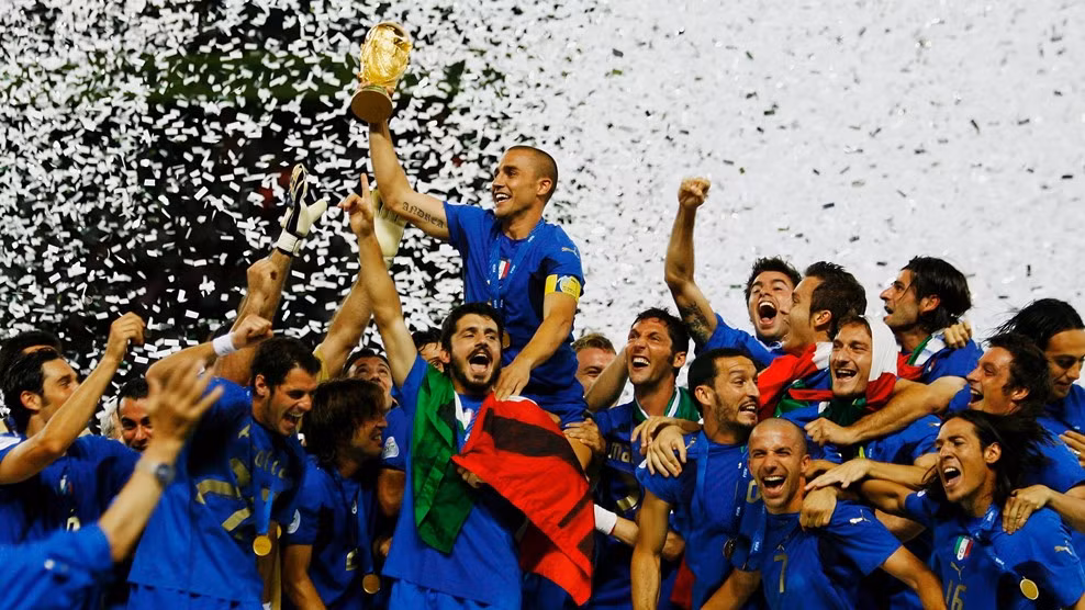 Trong lần thứ hai làm chủ nhà World Cup năm 2006, đội tuyển Đức dừng bước tại bán kết trước Italia - nhà vô địch của giải - và chỉ giành được vị trí thứ ba chung cuộc. Ảnh: FIFA.