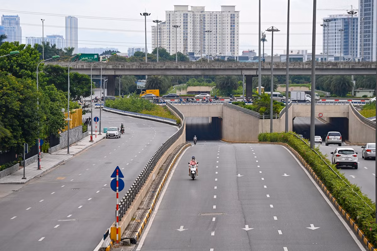 Hầm chui Trung Hòa, cửa ngõ thủ đô nối đại lộ Thăng Long và khu dân cư các quận Nam Từ Liêm, Hà Đông.