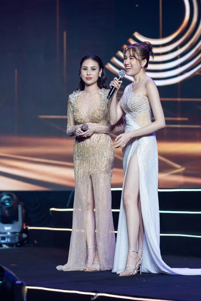 Nữ MC cùng Founder Meea - Trần Phạm Mai Anh.