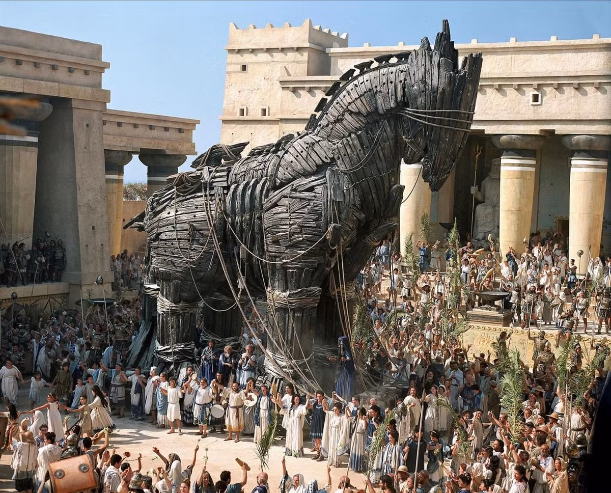 Theo truyền thuyết, đây là nơi diễn ra cuộc vây hãm thành Troy nổi tiếng mà người Hy Lạp dùng chiến thuật "con ngựa thành Troy" để mở cổng thành từ bên trong và tràn vào hủy diệt thành phố này. Ảnh: British Museum.