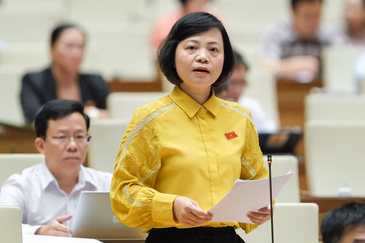 ĐBQH: Vì sao trước đây lương công chức cũng thấp nhưng không nghỉ việc nhiều? DBQH: Vi sao truoc day luong cong chuc cung thap nhung khong nghi viec nhieu?