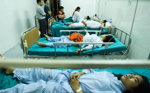 Vụ tai nạn đã làm 12 người tử vong, 41 người khác được đưa đi cấp cứu tại bệnh viện. Theo ghi nhận ban đầu, toàn bộ số hành khách đi trên xe bị nạn đều đến từ các tỉnh thành khác nhau, trong đó có nhóm đi du lịch theo đoàn.