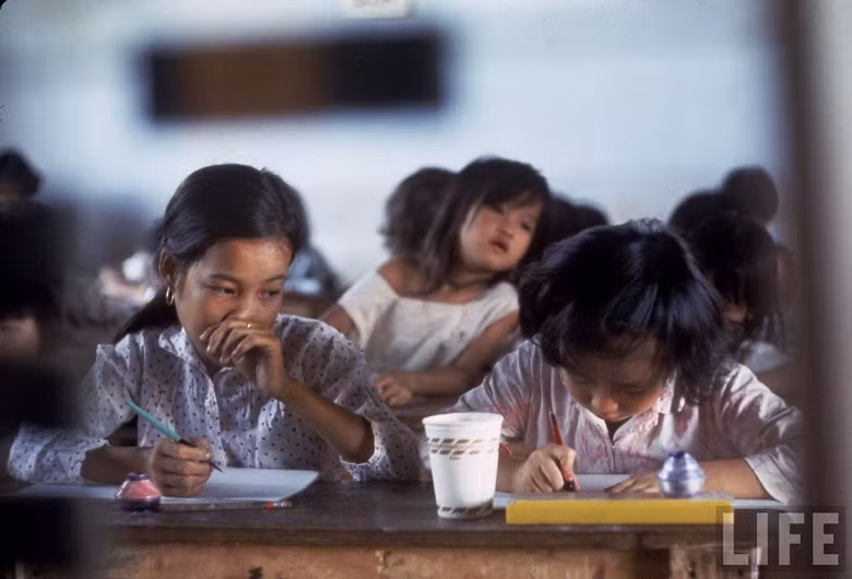 Tròn mong muốn khi lớn lên sẽ làm một thợ may và lấy được một người chồng tốt.