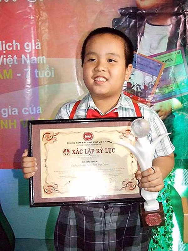 Đỗ Nhật Nam đã giành được kỷ lục “Dịch giả nhỏ tuổi nhất Việt Nam".