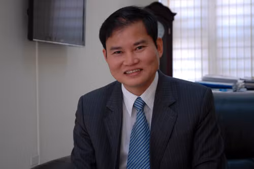Nhà giáo ưu tú Đặng Lộc Thọ chia sẻ với phóng viên.