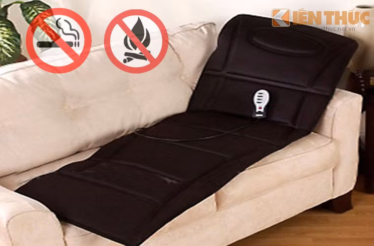 Các nhà sản xuất khuyến cáo người dùng tránh để thảm tiếp xúc với vật dễ gây cháy như thuốc lá, dụng cụ phát lửa bởi chất liệu vải rất bén lửa.