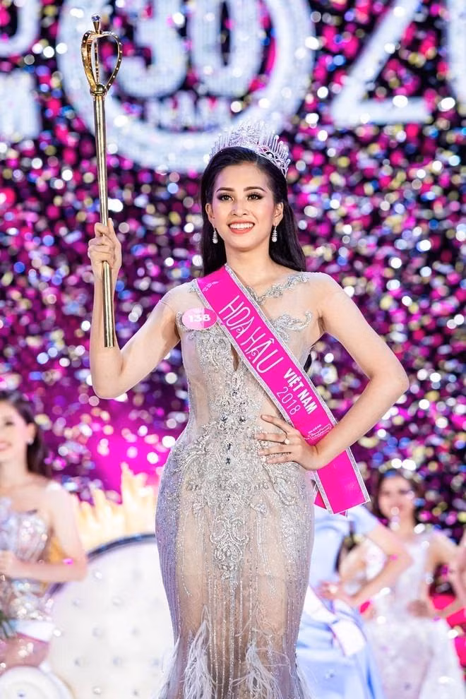 Hoa hau Viet Nam: Mai Phuong Thuy cao nhat, ai thap nhat?-Hinh-16